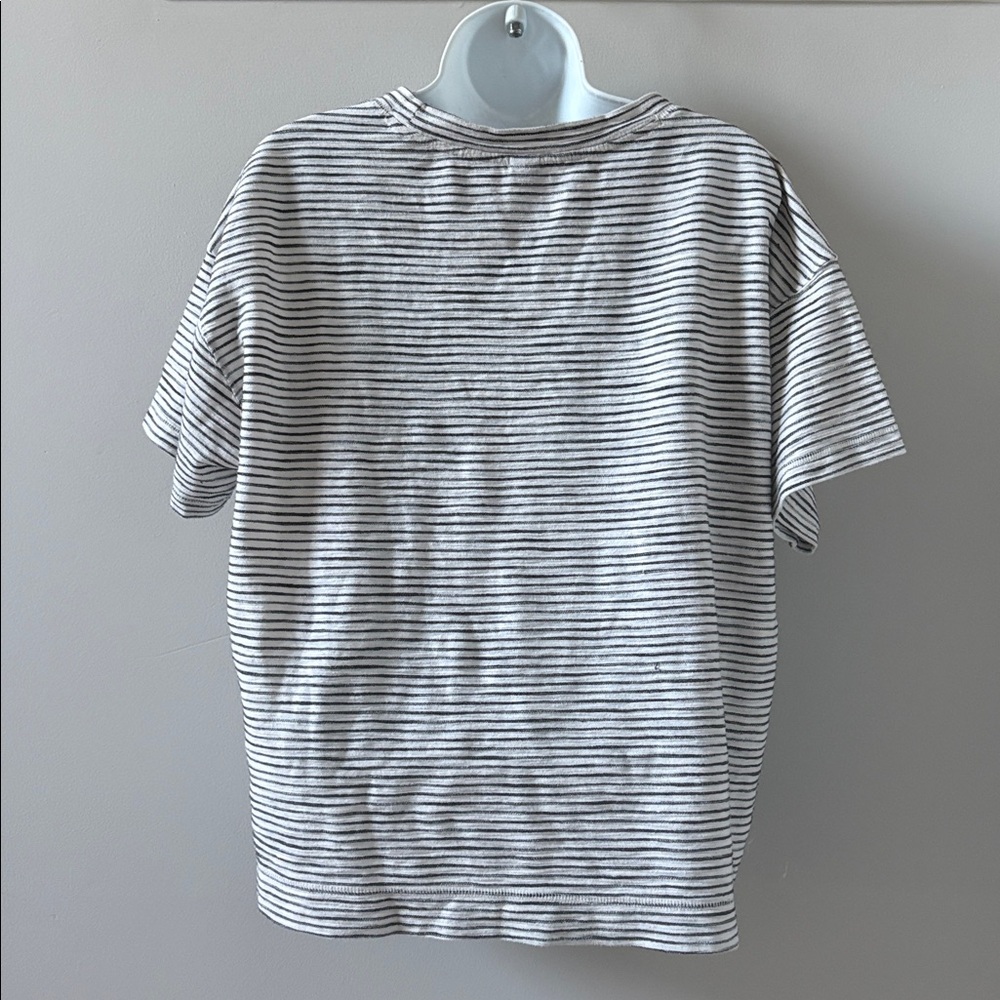 OLD NAVY Casual Boxy Cut Tshirt, Large, Black White Stripe - Picture 4 of 5